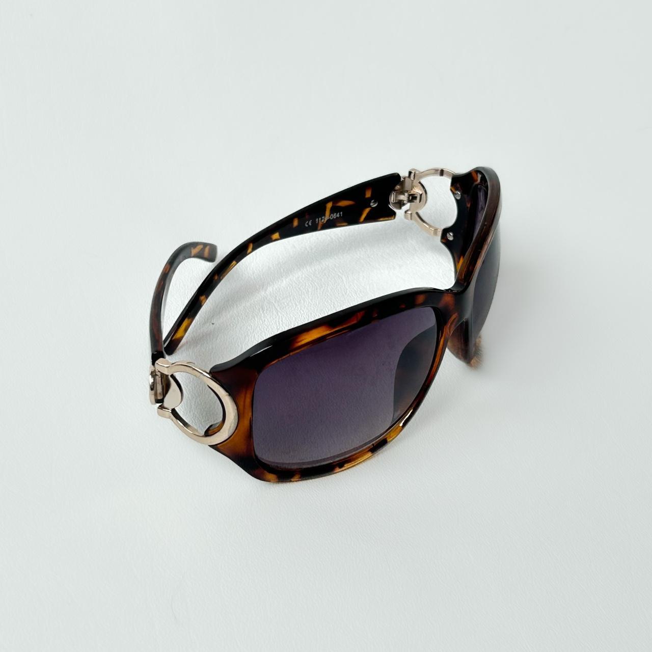 Tortoise shell print Y2K sunglasses